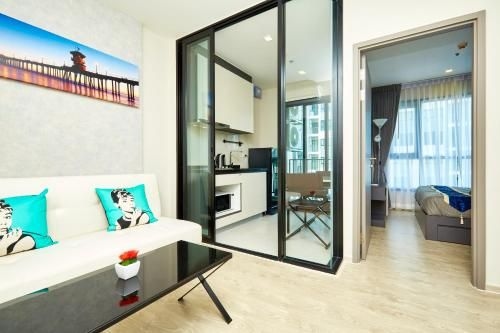 The Base Condo by Tech2