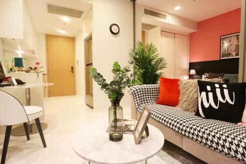 Hiii-Homtel at Soi11 Sukumvit-Soi Cowboy And Terminal21 And Nana Plaza And Asoke1