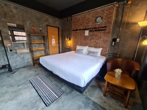 Standard King Room