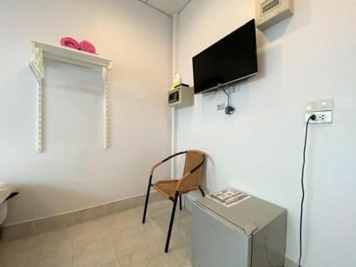 Twin Room with Private Bathroom