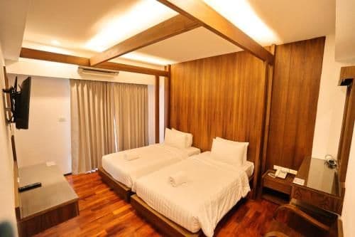 Standard Twin Room
