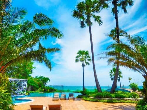Studio Apartment with Sea View