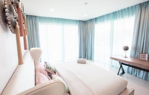 Two-Bedroom Apartment with Sea View