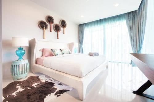 Two-Bedroom Apartment with Sea View