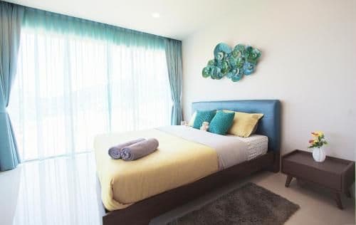 Two-Bedroom Apartment with Sea View