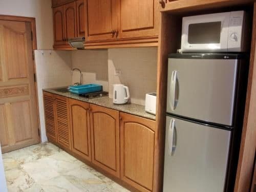 Studio Apartment