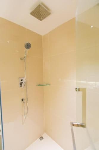 Grand Deluxe Jacuzzi