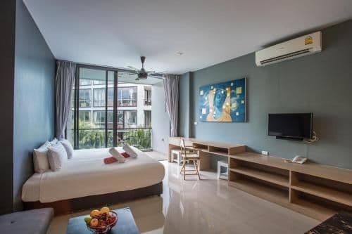 Studio Apartment