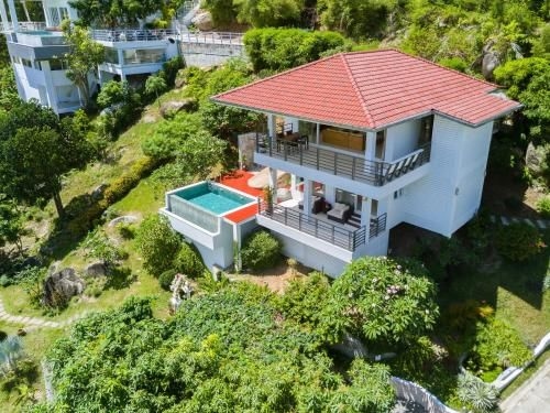 VILLA SABAAI | Sea Views - Pool - Privacy & Service0