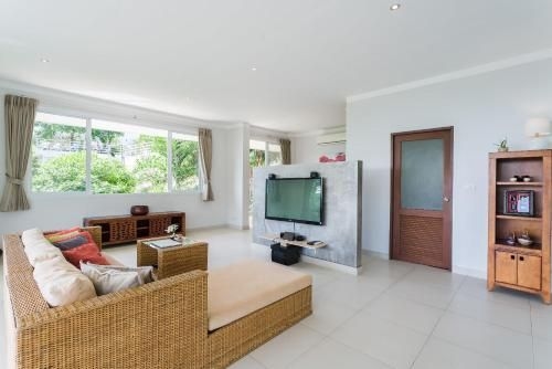 VILLA SABAAI | Sea Views - Pool - Privacy & Service2