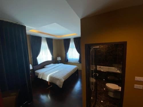 Double Room with Private Bathroom