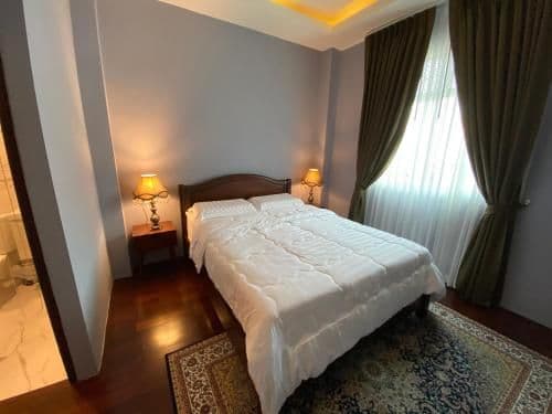 Double Room with Private Bathroom
