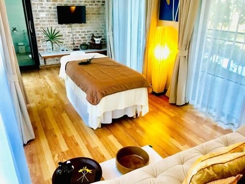 Imagine Encore ( Men Only Resort ) (Imagine Encore (Men Only Resort))3