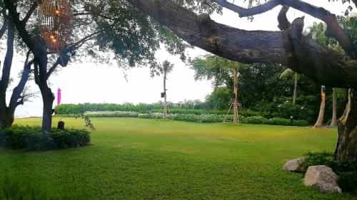 The Blu Thew Talay estate by Eak The Blu Thew Talay estate by Eak