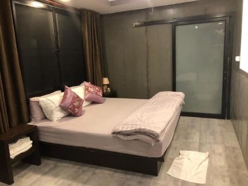 Queen Room