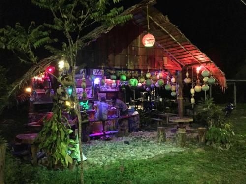 Rasta Garden Bungalows2