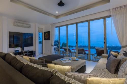 Villa with Sea View