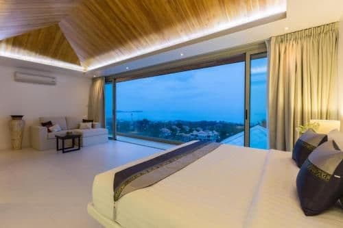 Villa with Sea View