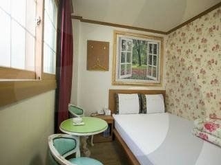 Goodstay Montblanc Motel2