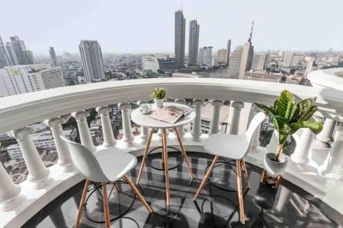 Stunning Riverview condo with luxurious roof top bar Stunning Riverview condo with luxurious roof top bar