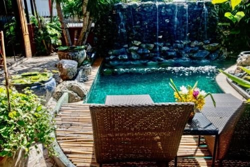 Riverside Golden Teak family home and staff1