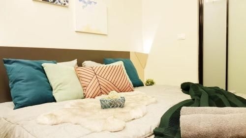 Cozy family room for 4, @Asoke BTS - Heart of Bangkok (39)0