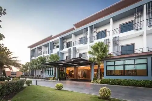 โรงแรมเรย์ โรงแรมเรย์