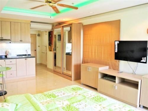 Jomtien beach condominium S2 modern beach front studio apartment1