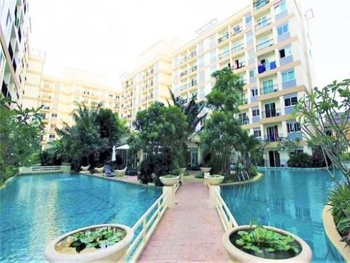 Park lane condominium Pattaya free shuttle bus to beach1