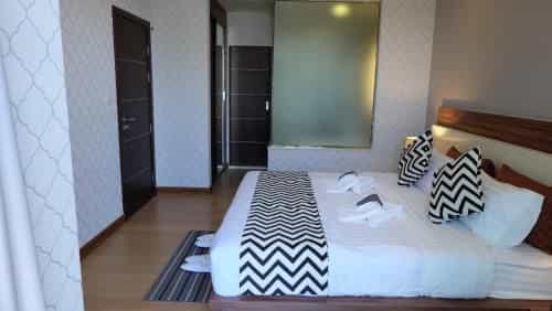 Happy Room Happy Room
