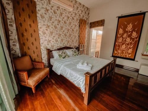Double Room with Private Bathroom