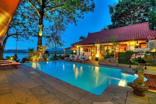 Villa - Beach Front