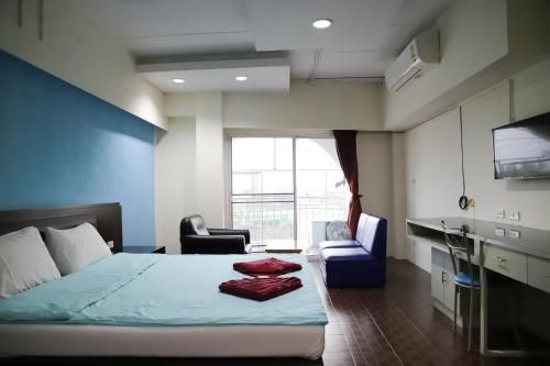 เอเจ เพลส (AJ Place)4
