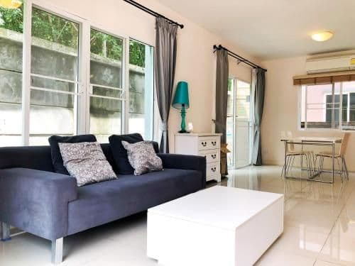Villa with Garden View