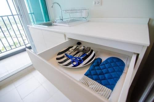 Studio Apartment with Sea View