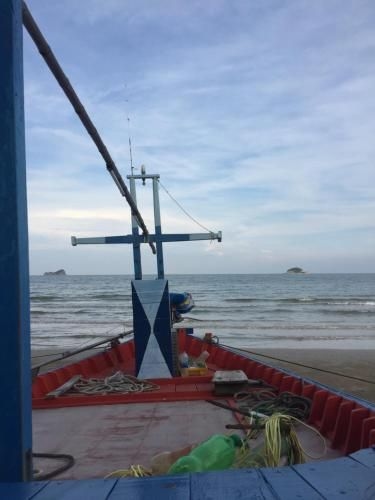 The Che @ pool access Beach Front by Away2