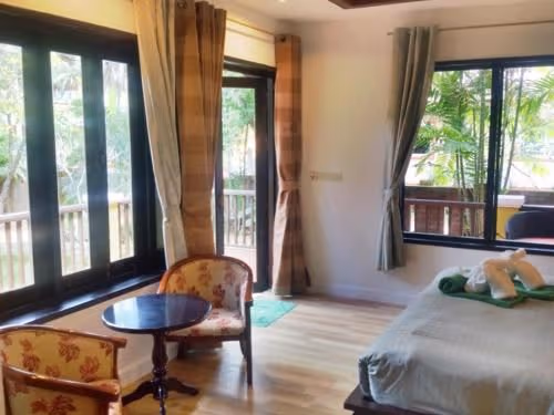 Bungalow with Garden View