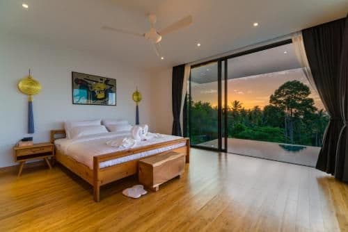 Villa with Sea View