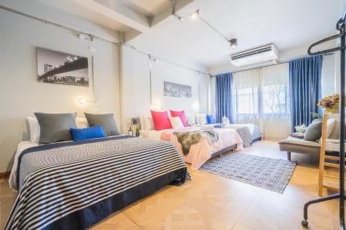 Cozy living in Private Family Room (Sleep 5)