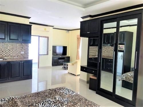 Large studio apartment at Baan Suan beautifull garden resort1