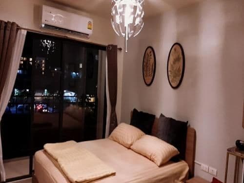 Studio with Balcony