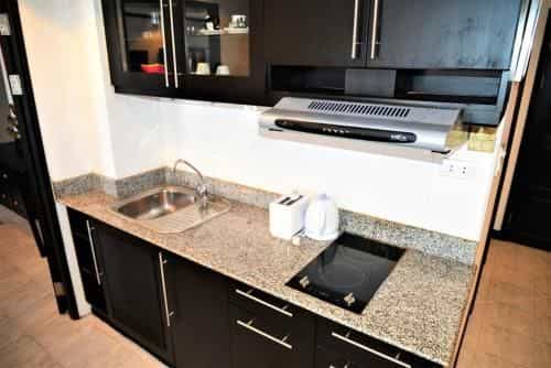 Beach condo Jomtien pool view large modern 1 bedroom + Kitchen Beach condo Jomtien pool view large modern 1 bedroom + Kitchen
