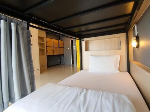 Bunk Bed in Mixed Dormitory Room
