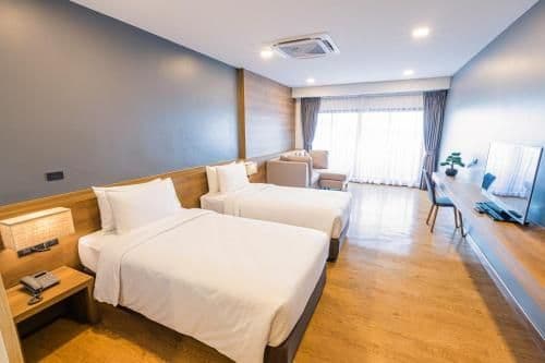 Executive Twin Room with Balcony