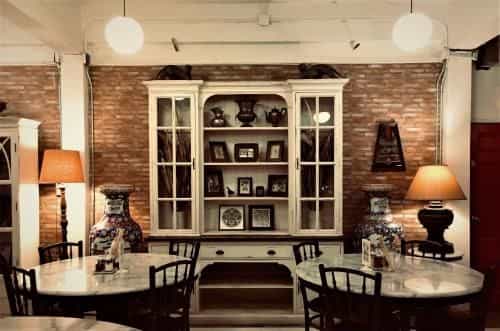 Home in Vintage Thai Restaurant Home in Vintage Thai Restaurant