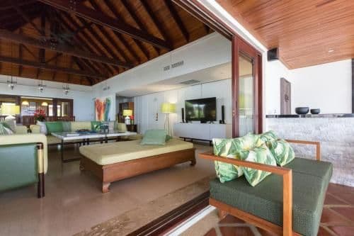 Villa Bougainvillea - Four-Bedroom Villa with Private Pool