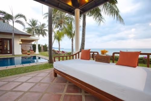 Villa Waterlily - 5 Bedroom Beachfront Villa