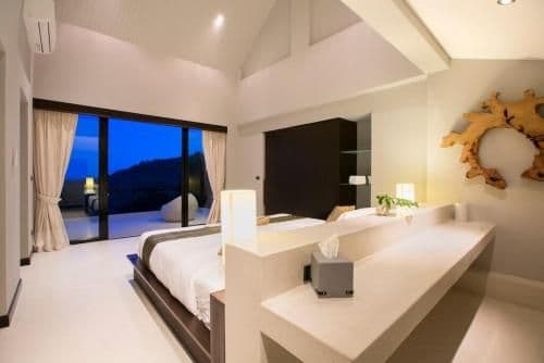 Villa with Sea View