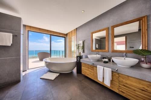 Villa with Sea View