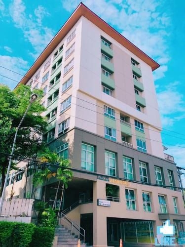Lumpini Residence Sathorn2